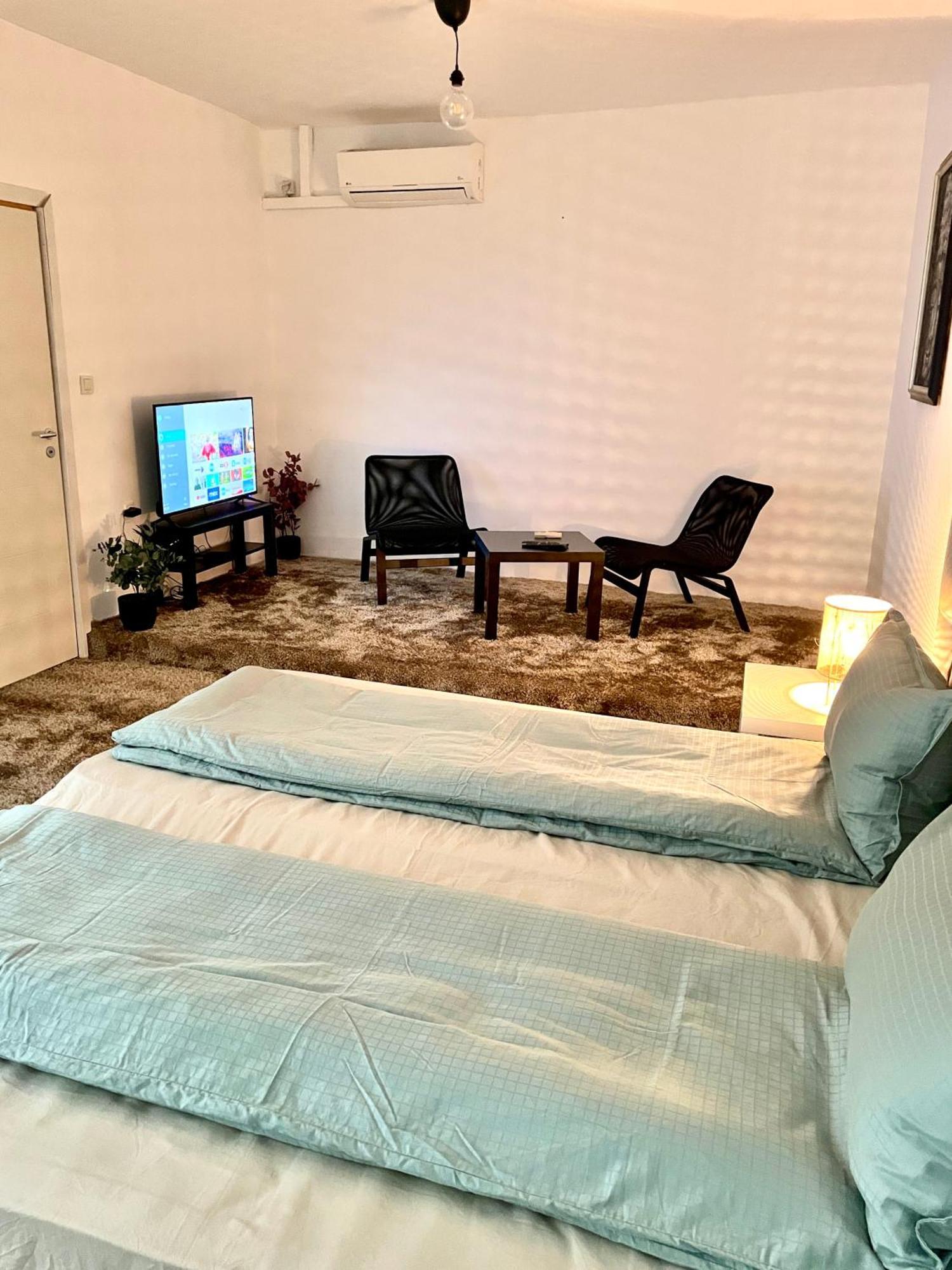 Vitosha Blvd Spacious And Quiet Apartment *